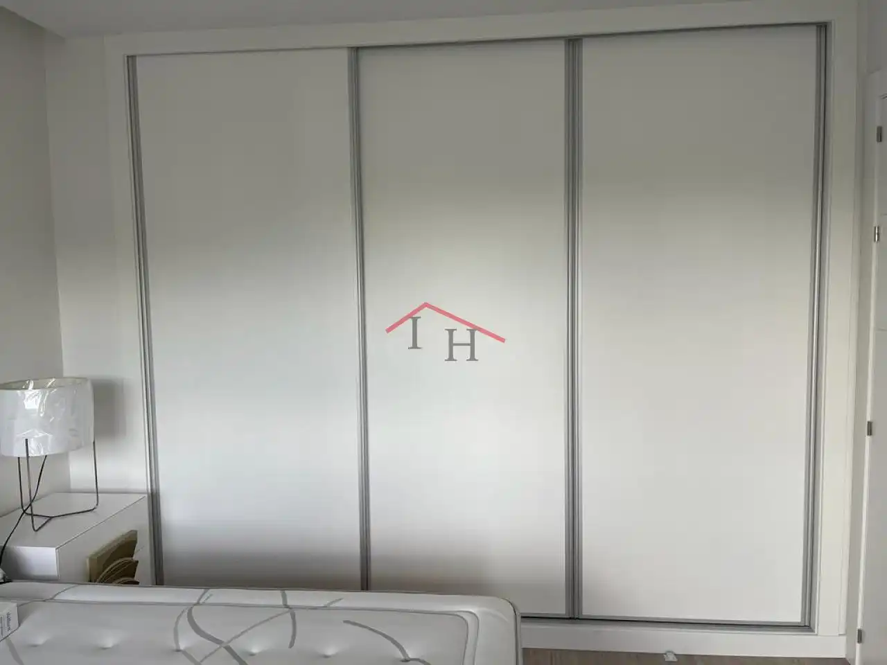 Habitación de Apartamento de alquiler en León Capital  con Calefacción, Parquet y Terraza