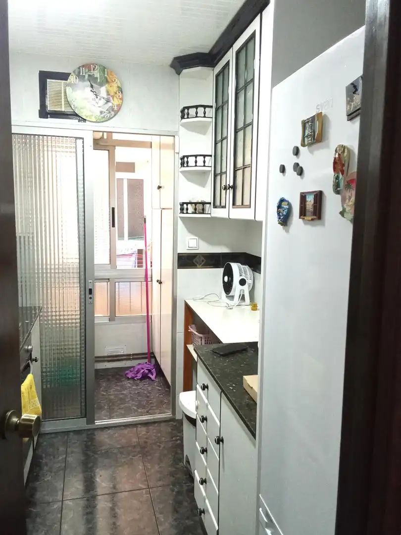 Kitchen of Flat for sale in Badalona