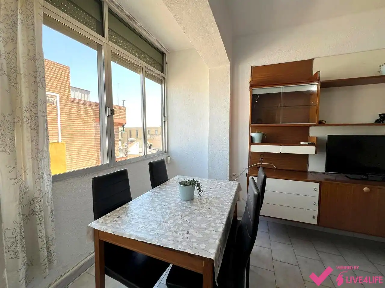 Comedor de Piso para compartir en Sevilla con Aire acondicionado, Calefacción y Amueblado
