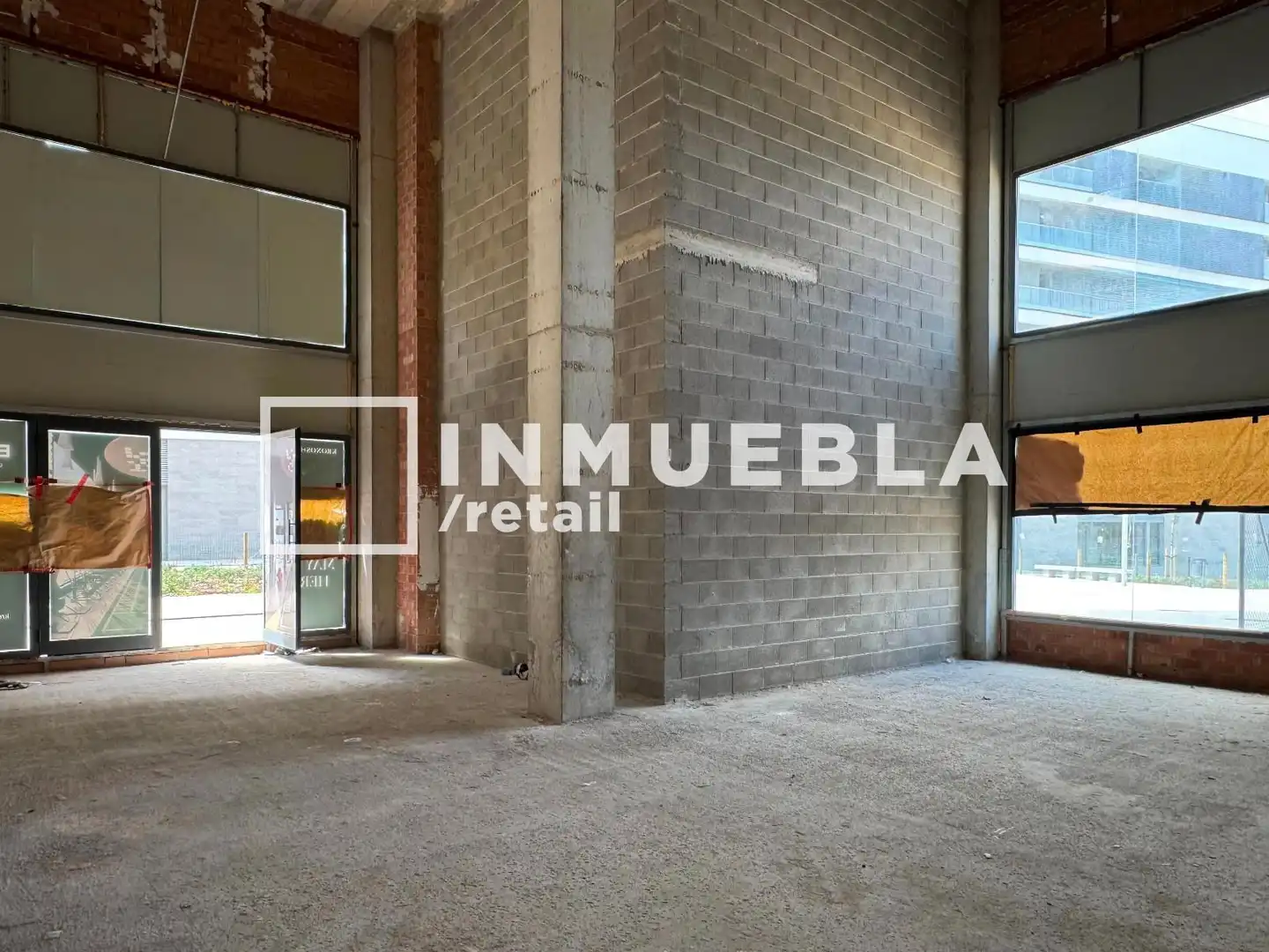 Local comercial en alquiler en de la Mar Jònica, imagen 4