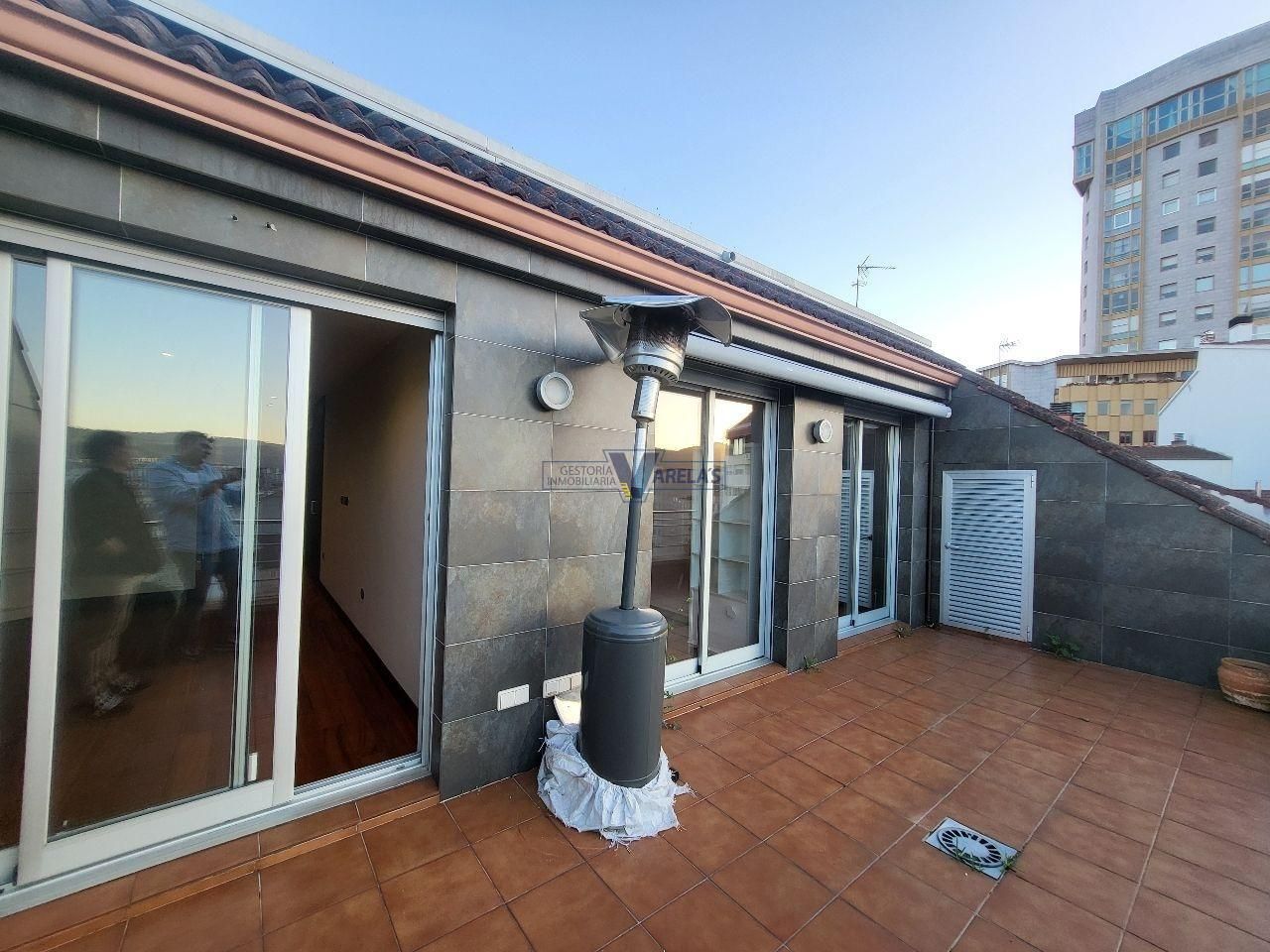 Terrassa de Dúplex en venda en Ourense Capital  amb Calefacció, Terrassa i Domòtica