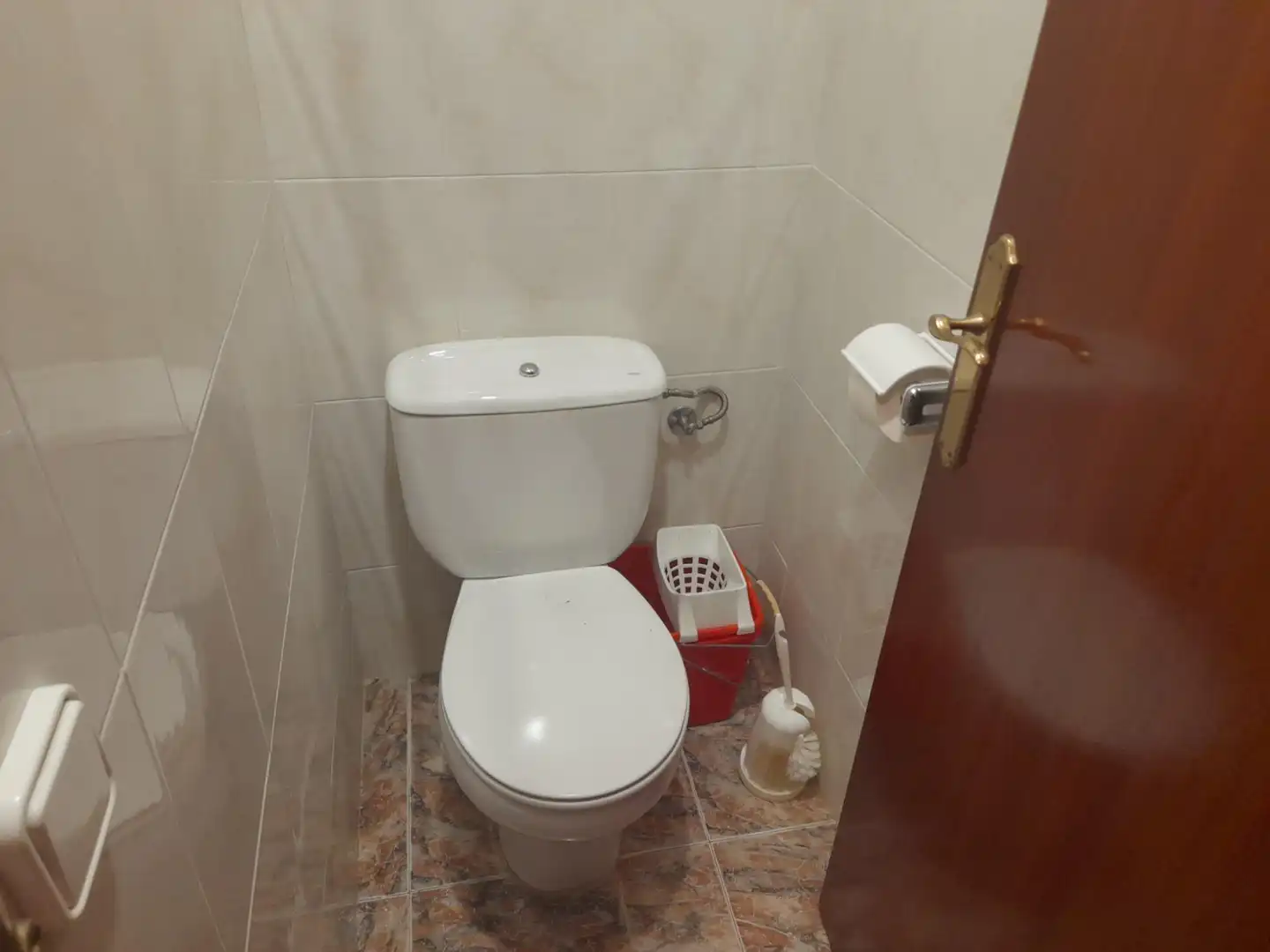 Badezimmer von Büro zum Verkauf in Móra d'Ebre mit Terrasse