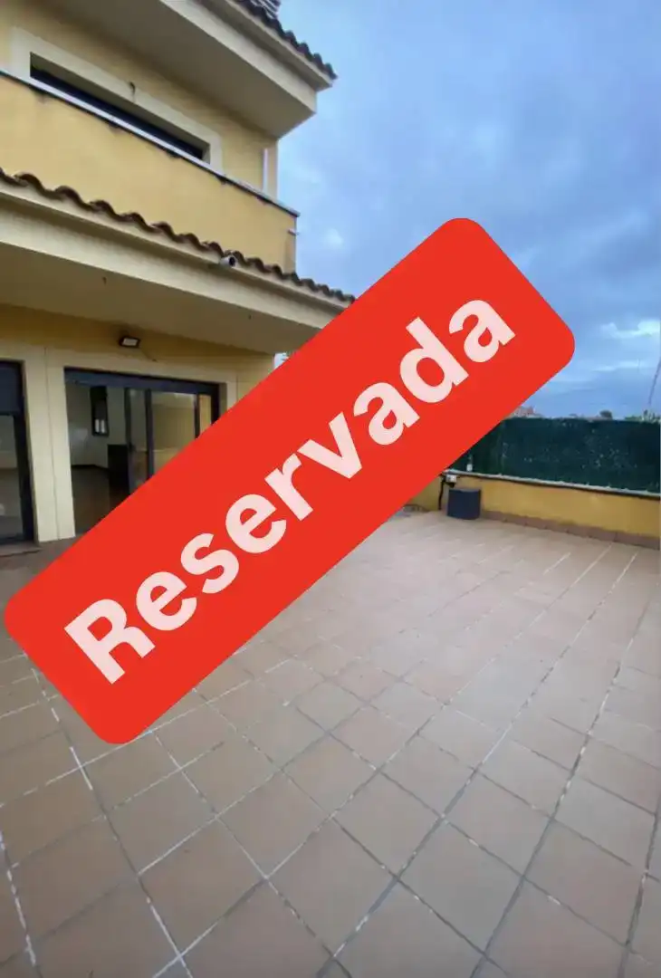 Casa o xalet en venda en Santa Oliva amb Aire condicionat i Balcó