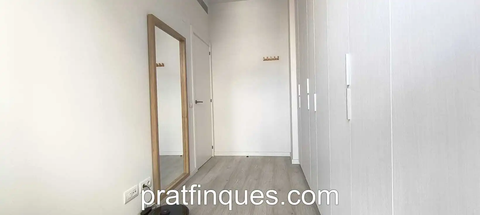 Schlafzimmer von Wohnung zum Verkauf in L'Hospitalet de Llobregat mit Klimaanlage, Heizung und Parkett