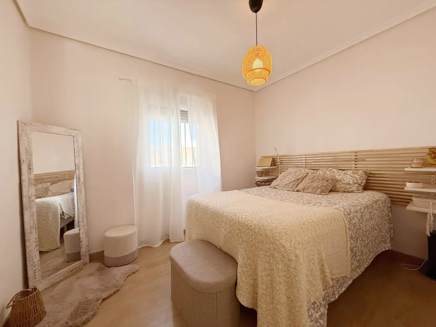 Dormitori de Casa o xalet de lloguer en Godelleta amb Calefacció, Jardí privat i Terrassa