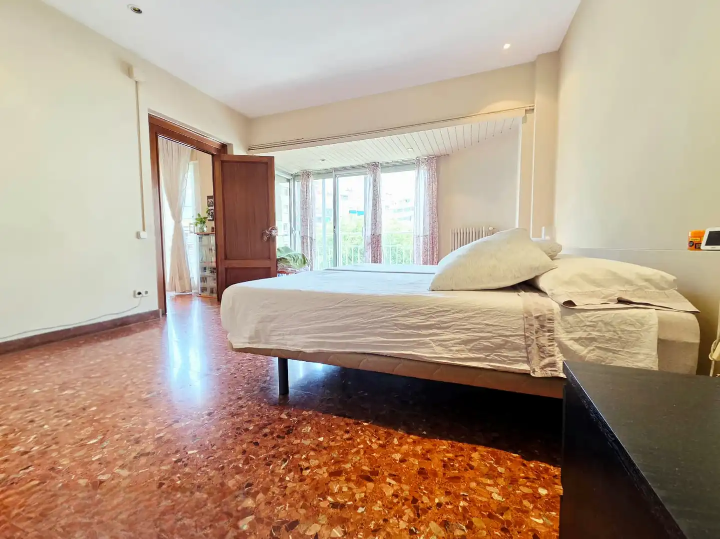Bedroom of Flat for sale in Barcelona  with Air Conditioner, Heating and Terrace