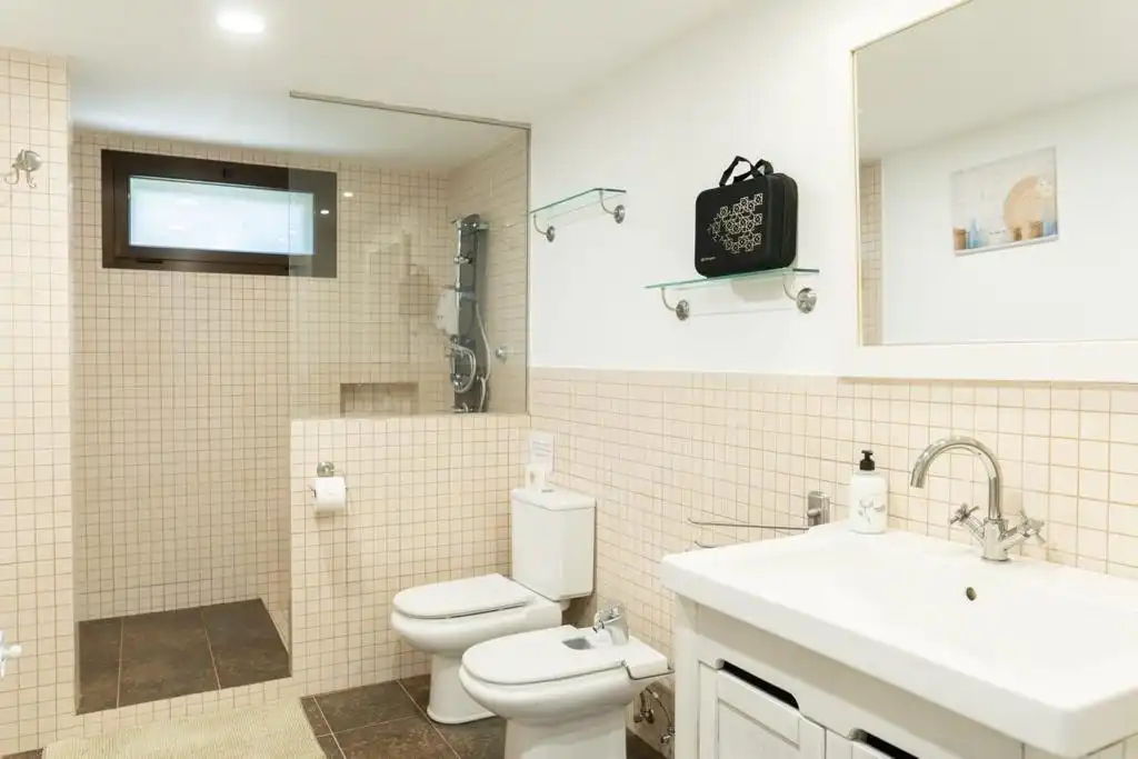 Bathroom of Houses for sale in Tías  with Private garden, Terrace and Storage room