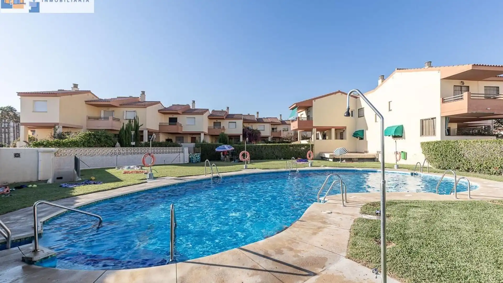 Casa adosada en venta en Paseo MARITIMO, Salobreña Costa