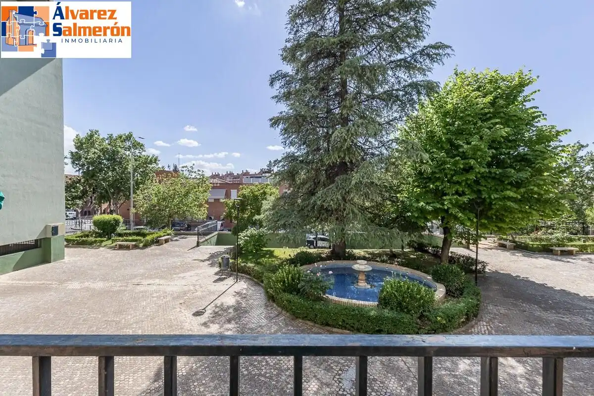 Piso en venta en Calle Bajo de Huétor, Cervantes