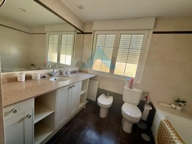 Baño de Casa o chalet en venta en Los Santos de la Humosa con Aire acondicionado, Calefacción y Terraza
