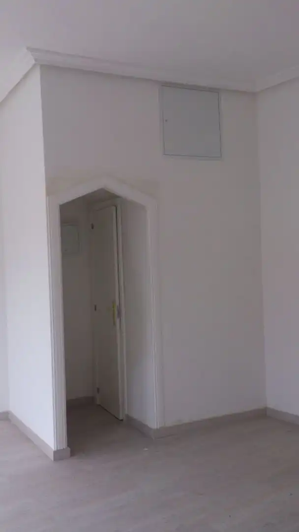 Business premises to rent in Versalles, imagen 4