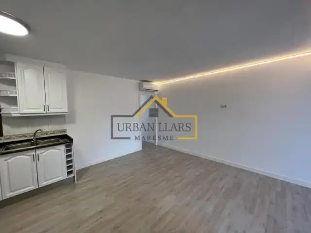 Piso en venta en Mataró con Balcón