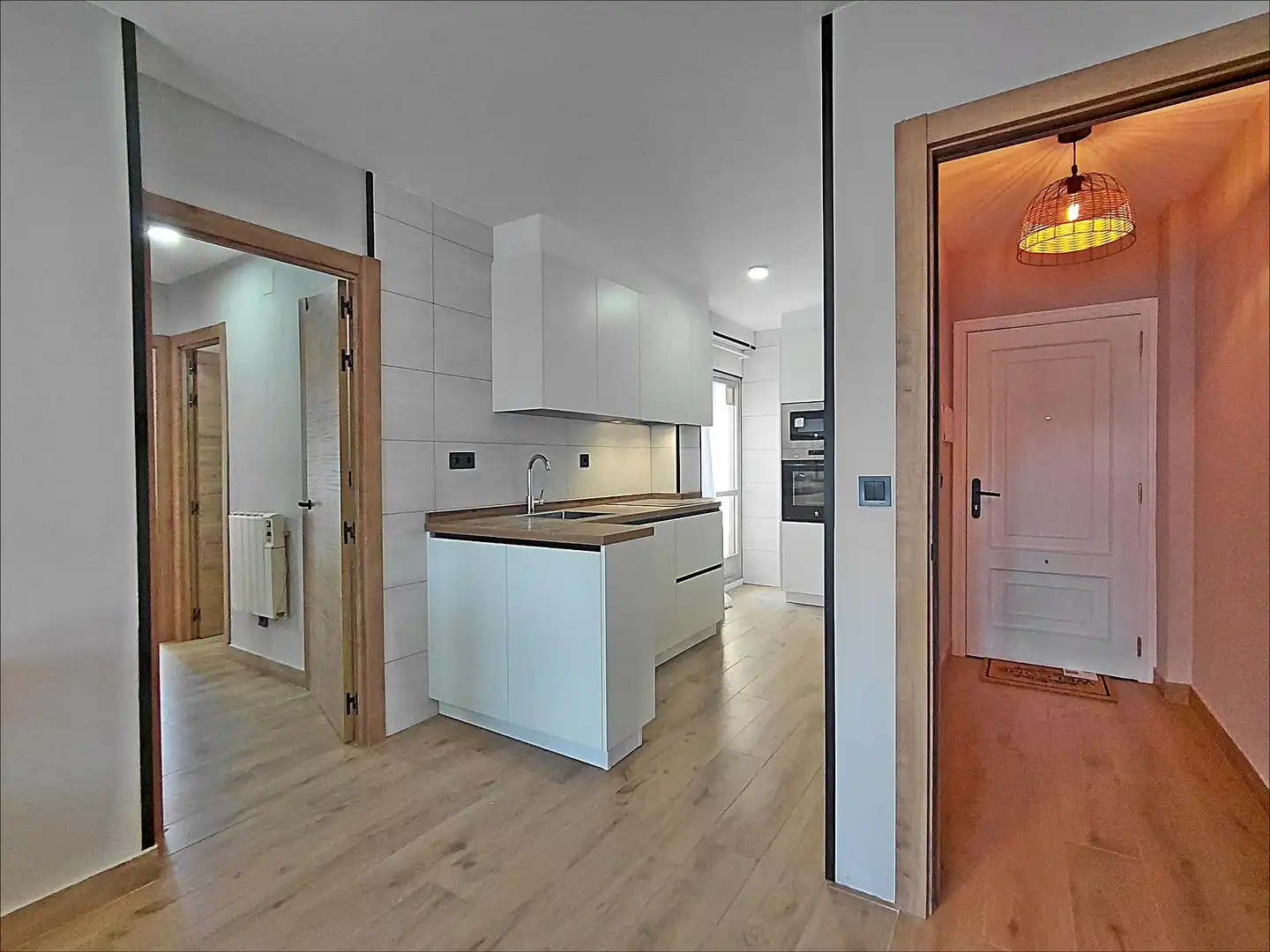 Cocina de Piso en venta en Pontevedra Capital  con Calefacción y Trastero