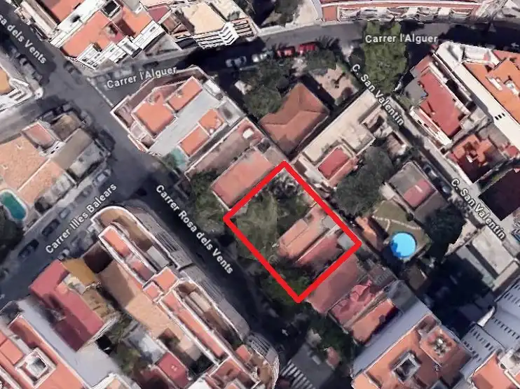 Terreny residencial en venda a Carrer Rosa dels Vents 12