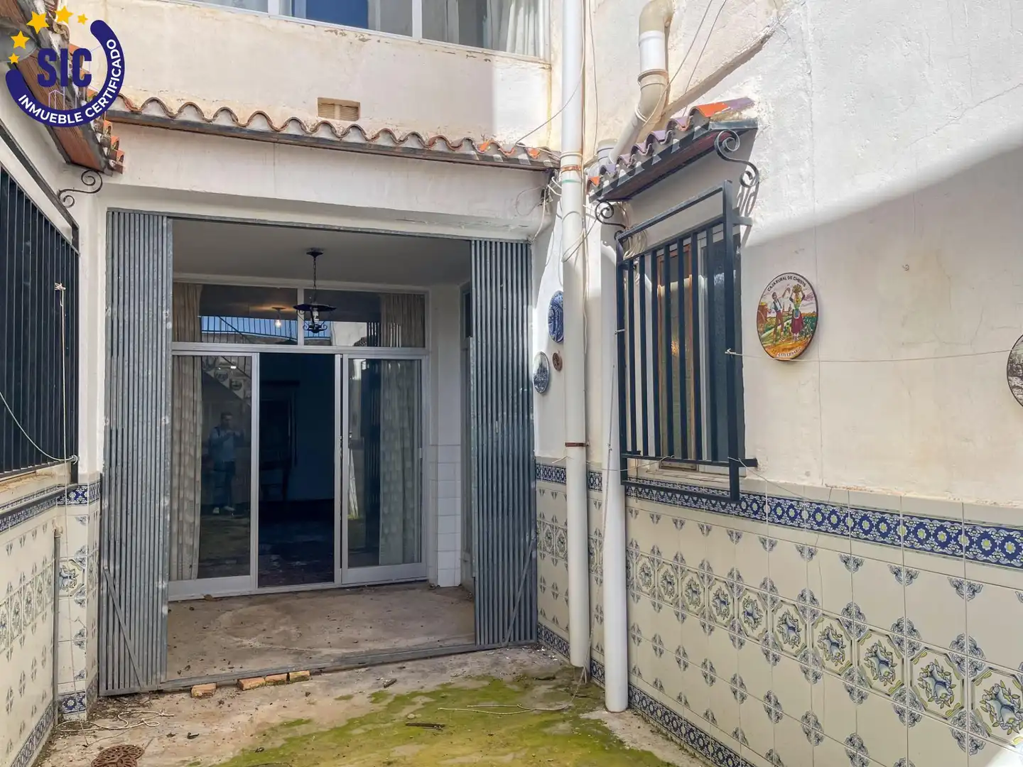 Maisonette zum Verkauf in Chera mit Heizung, Privatgarten und Balkon