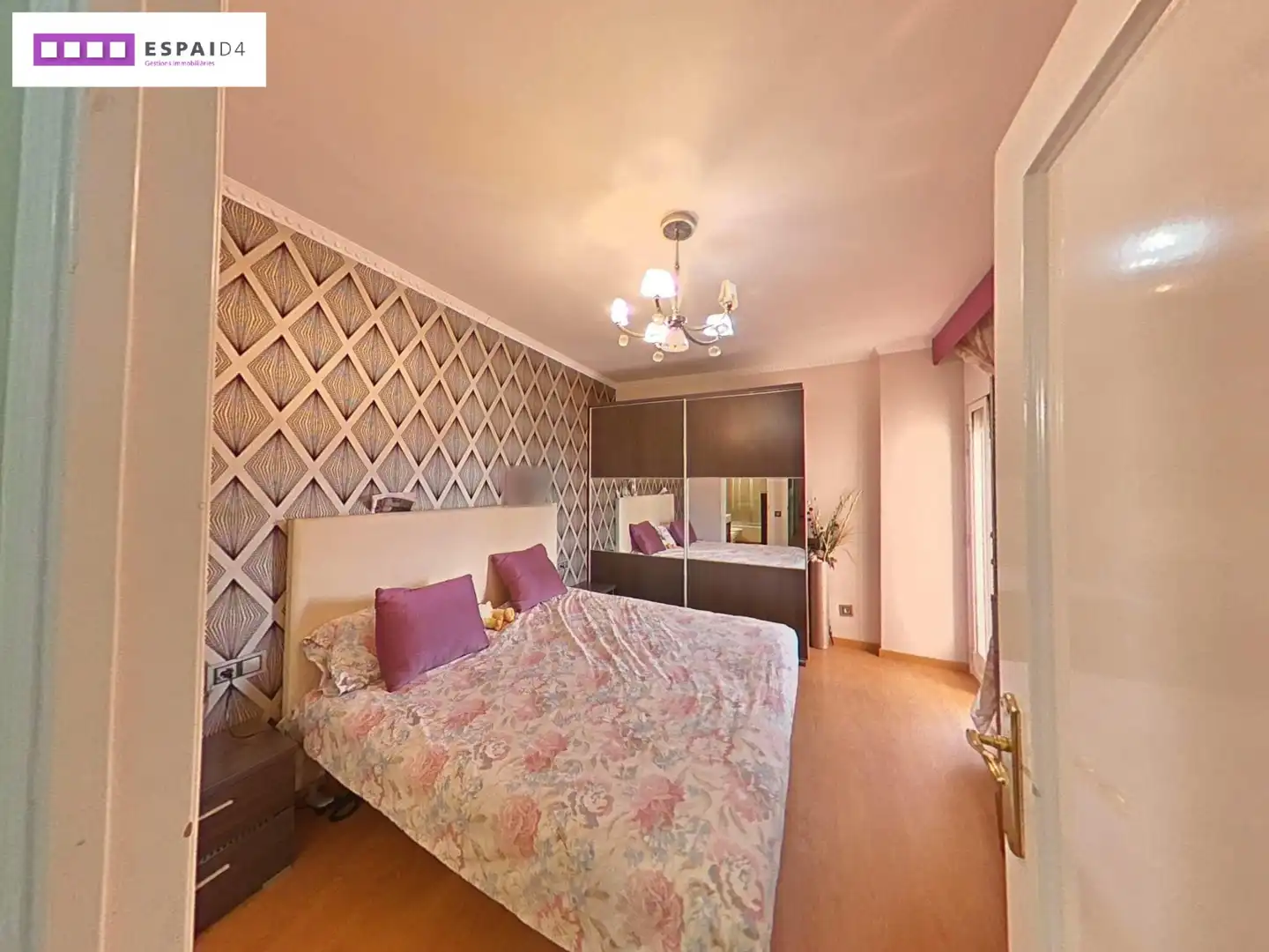 Habitación de Dúplex en venta en Ripollet con Aire acondicionado, Calefacción y Parquet
