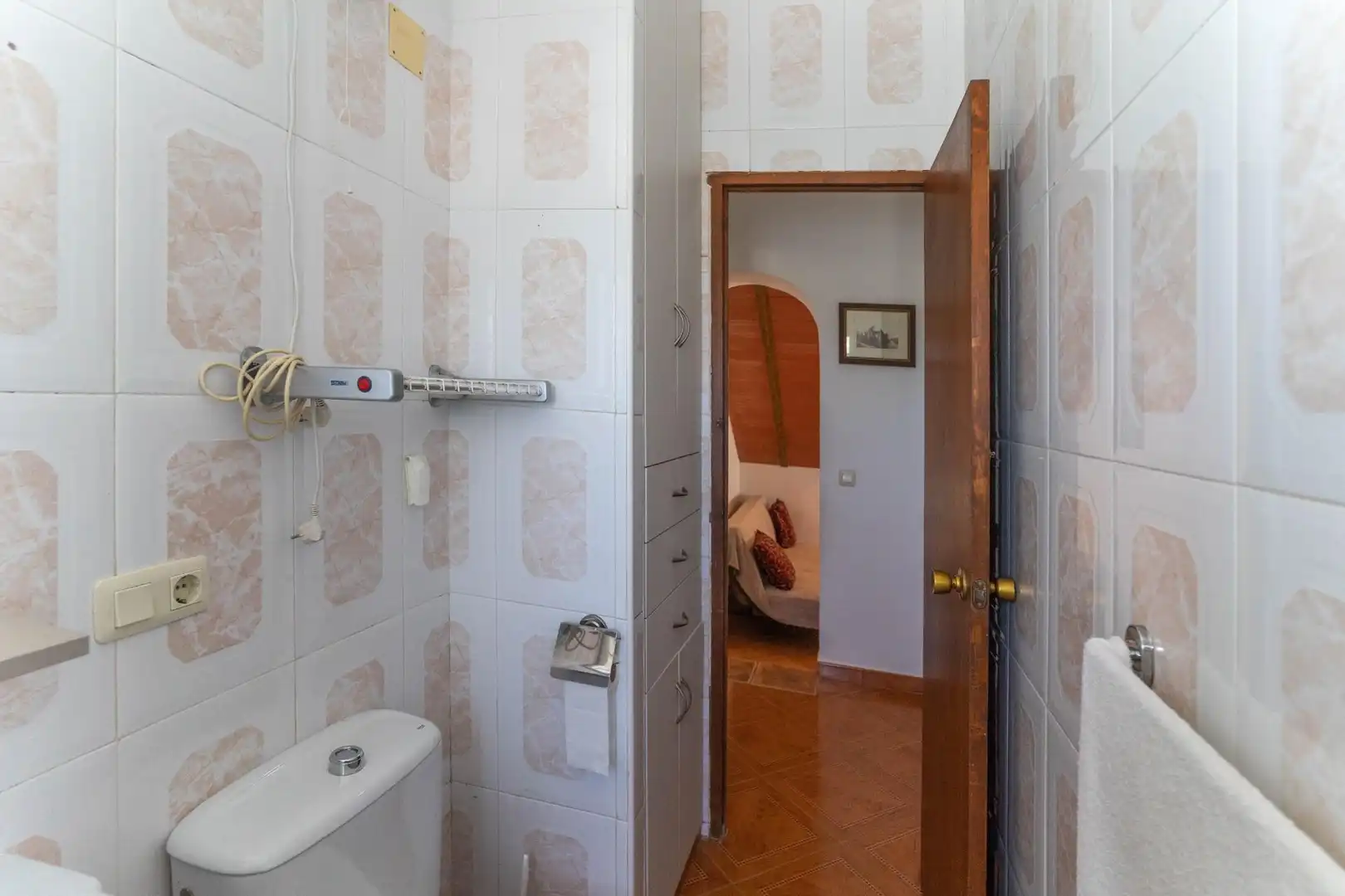 Badezimmer von Einfamilien-Reihenhaus zur Miete in Alhaurín El Grande mit Terrasse und Möbliert