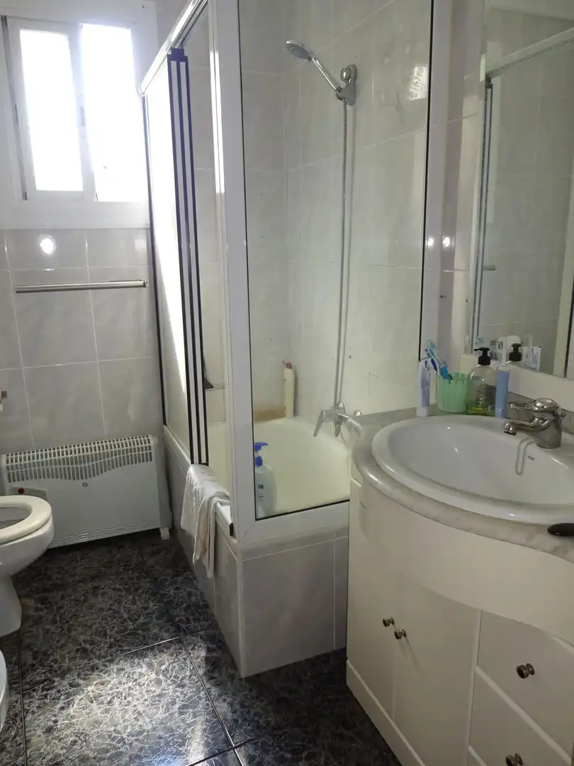 Bathroom of Flat for sale in Mataró  with Heating