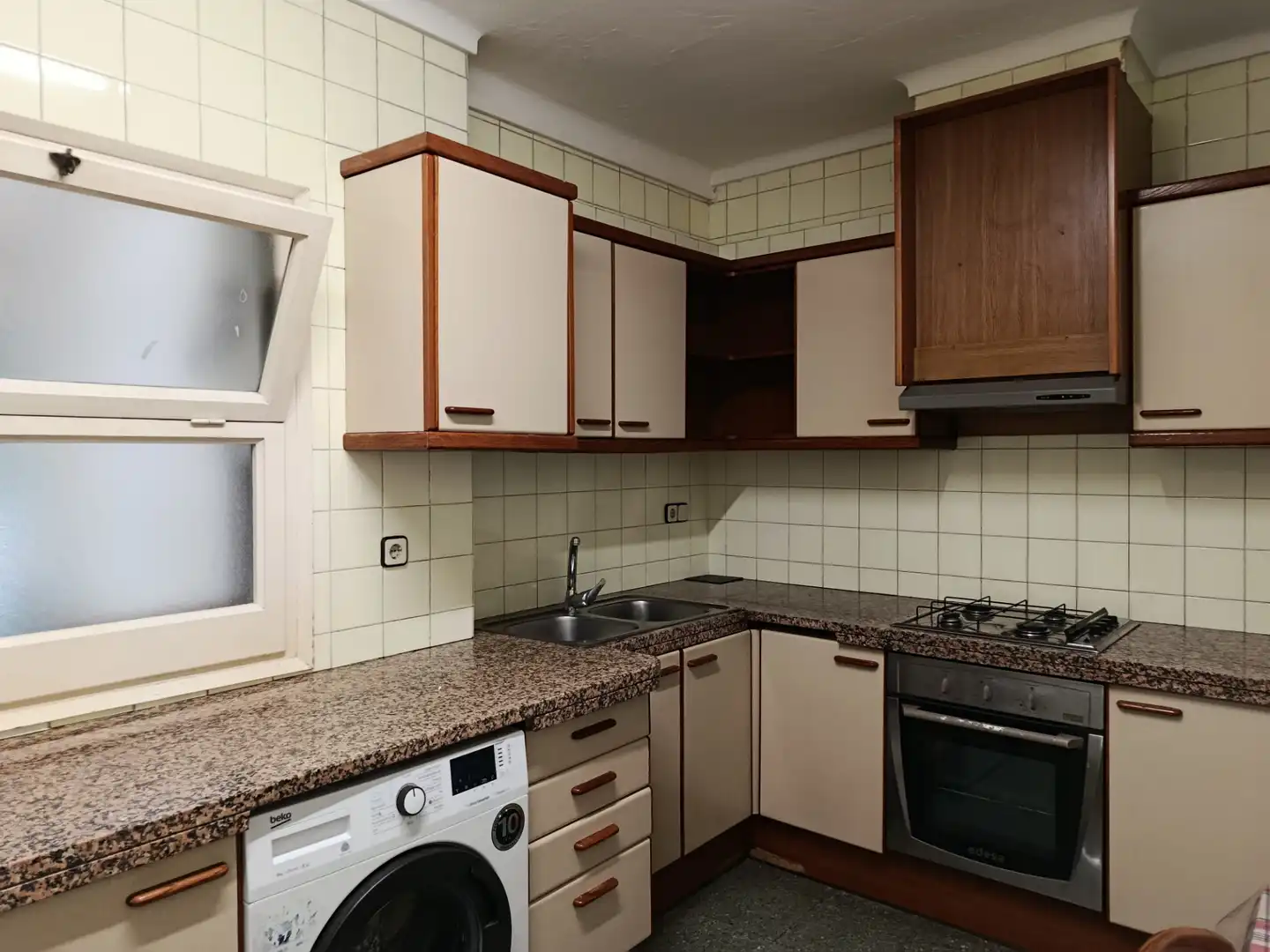 Küche von Wohnung zum Verkauf in Girona mit Heizung, Terrasse und Balkon