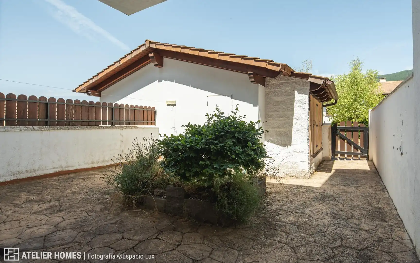 Vista exterior de Casa adosada en venta en Poblaciones norte