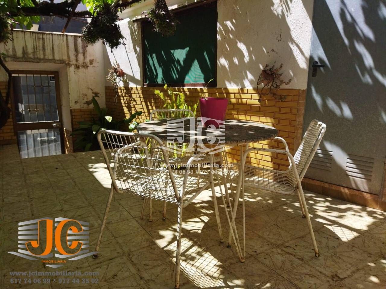 Terrace of House or chalet for sale in Tivenys  with Air Conditioner, Private garden and Terrace