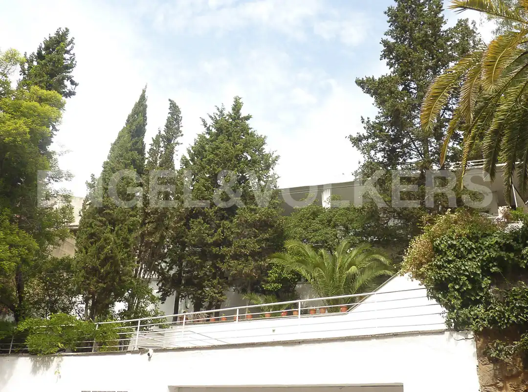 Vista exterior de Casa o xalet en venda en Barcelona amb Calefacció, Jardí privat i Terrassa
