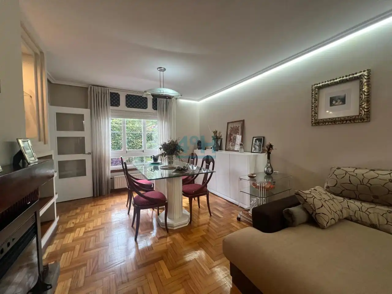 Sala de estar de Casa adosada en venta en Ourense Capital  con Calefacción, Jardín privado y Parquet