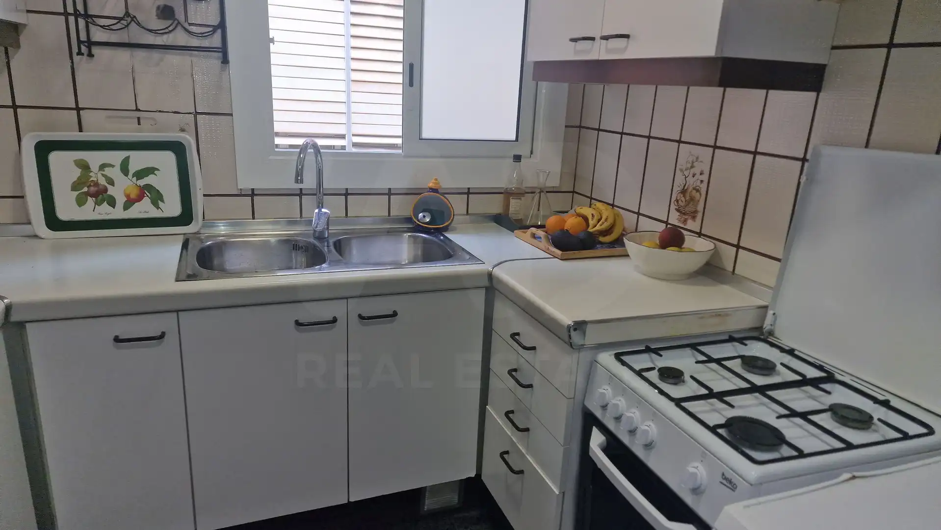 Cuina de Pis de lloguer en Barcelona amb Aire condicionat, Calefacció i Terrassa