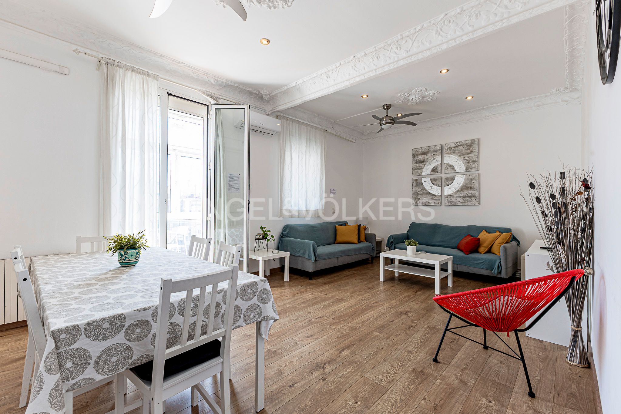 Sala d'estar de Pis en venda en  Barcelona Capital amb Aire condicionat, Calefacció i Parquet