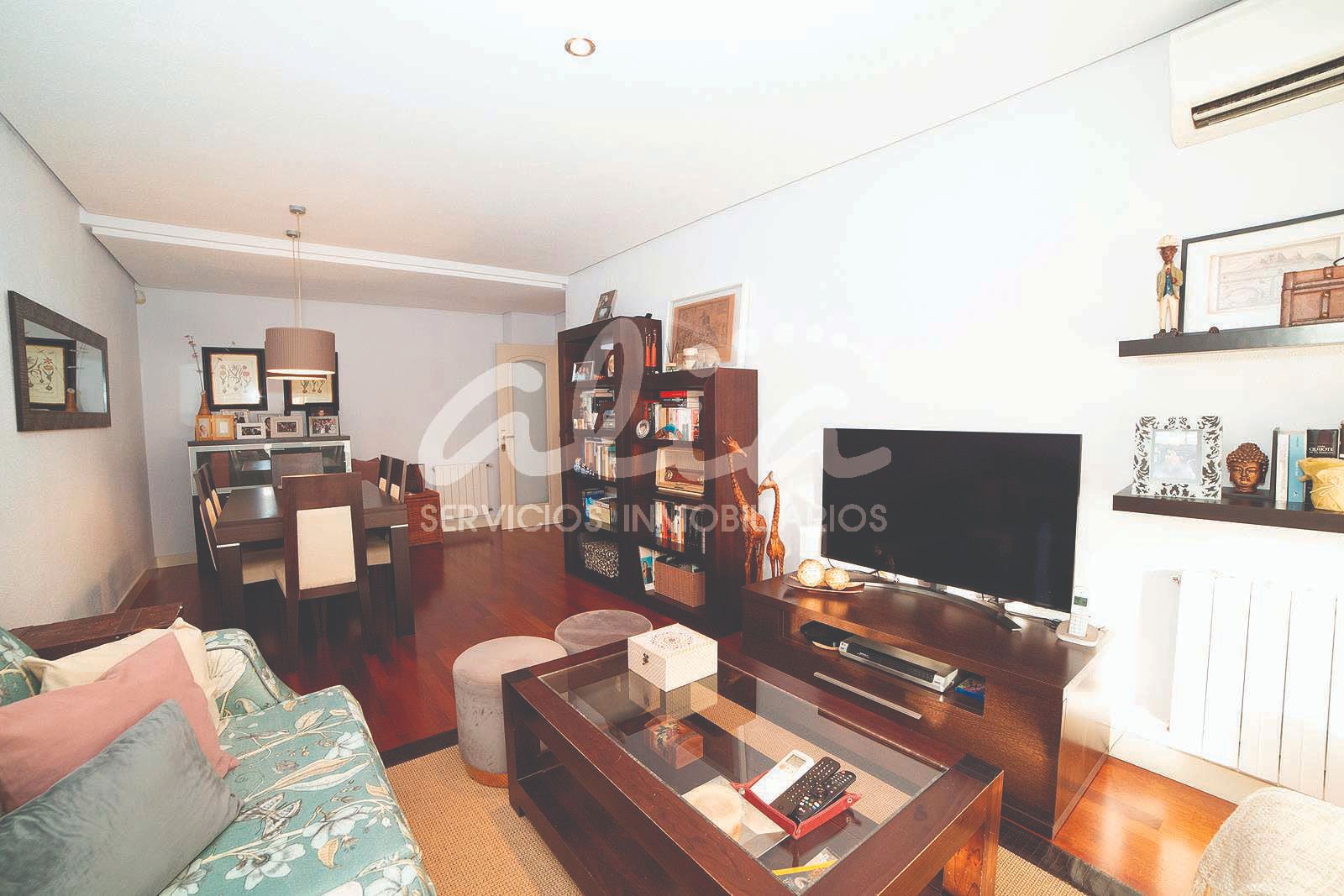 Sala d'estar de Pis en venda en Pinto amb Aire condicionat, Calefacció i Parquet