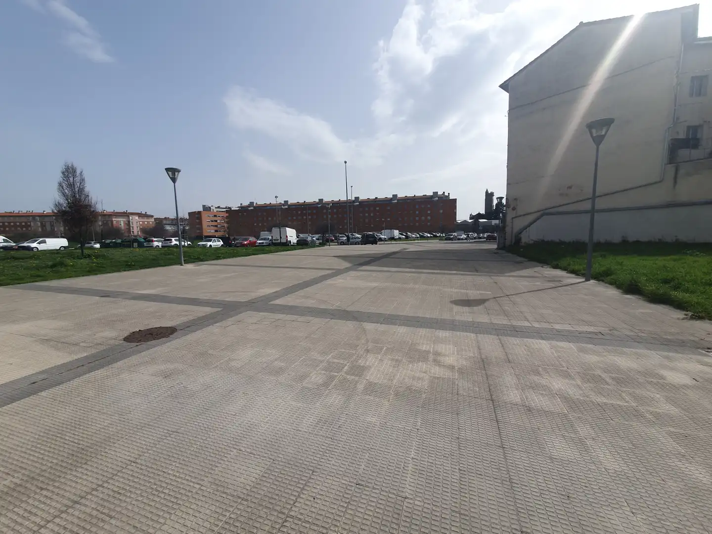 Aparcament de Apartament en venda en  Pamplona / Iruña amb Calefacció i Terrassa