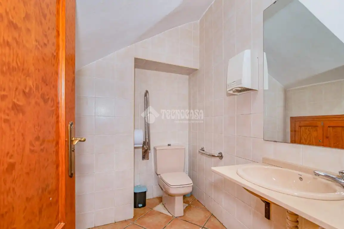 Baño de Casa adosada en venta en Loja con Trastero