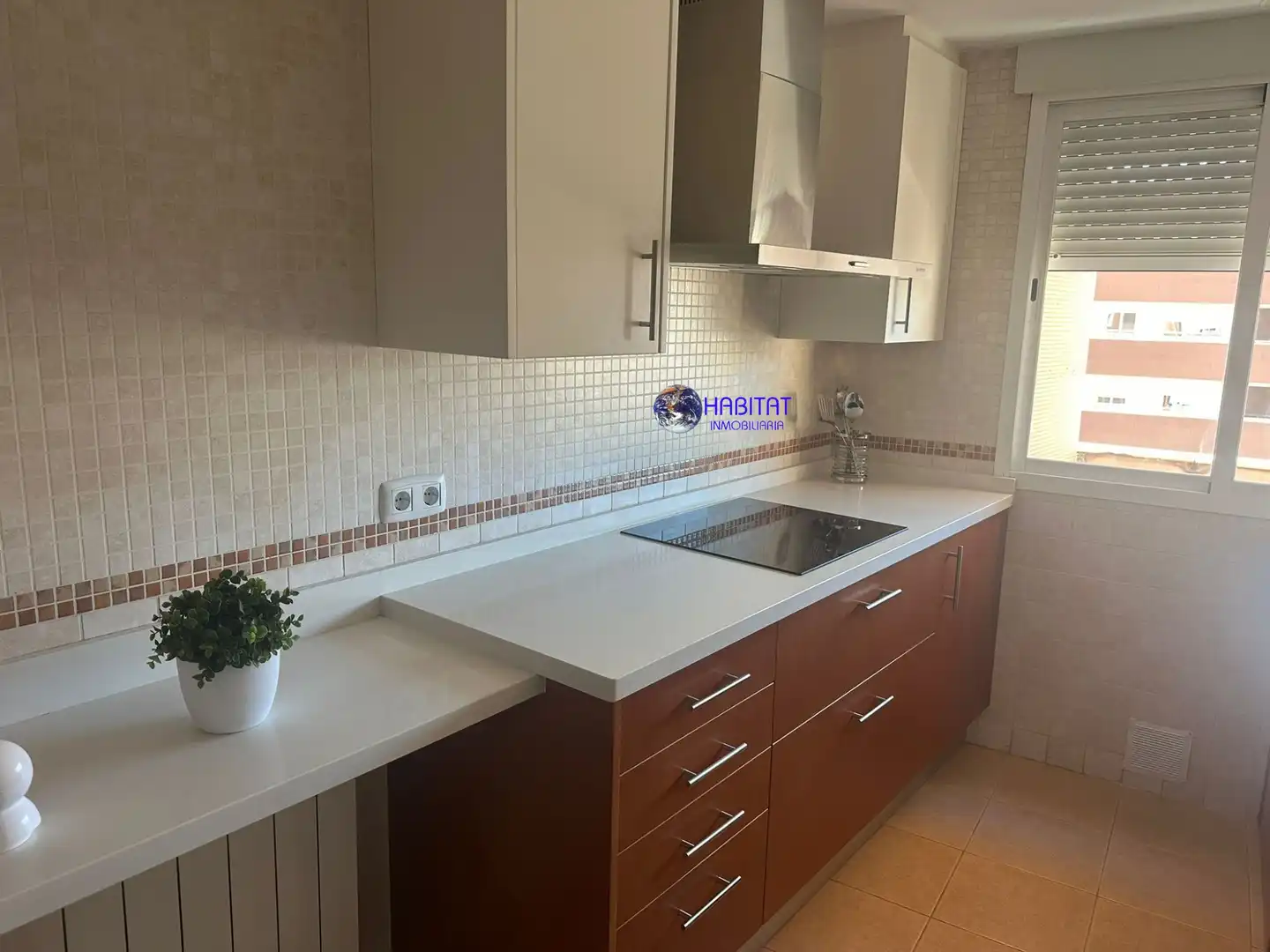Kitchen of Flat for rent in Granada  with Air Conditioner, Heating and Furnished
