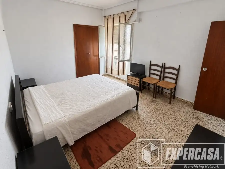 Bedroom of Flat for share in Casco Antiguo  
