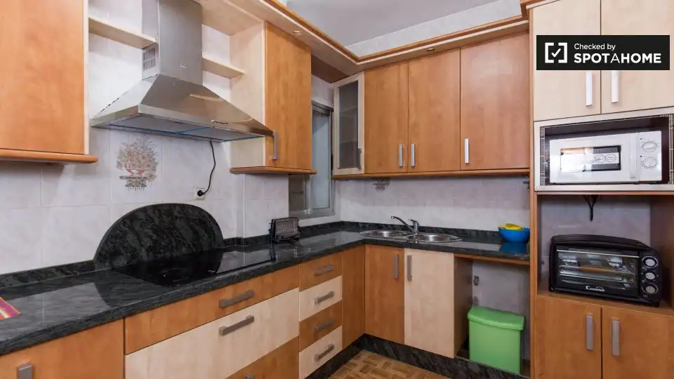 Habitación en Camino de Ronda