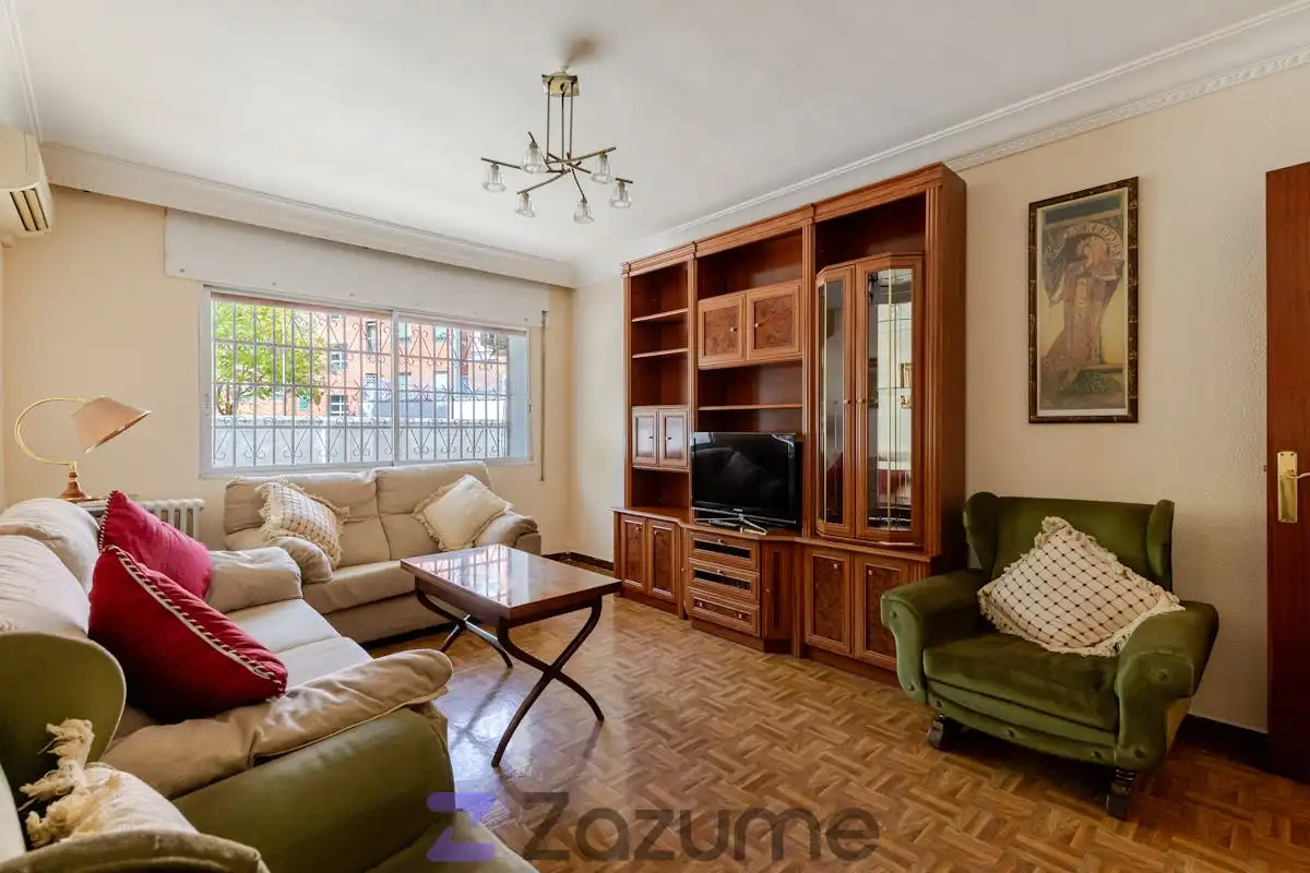 Wohnzimmer von Wohnung zur Miete in Madrid mit Klimaanlage, Heizung und Möbliert