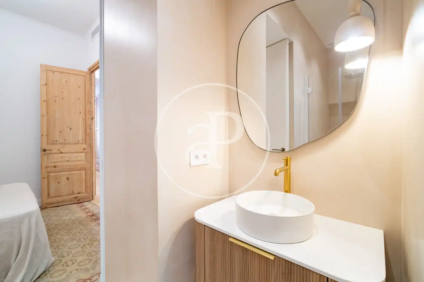 Baño de Piso en venta en Barcelona con Aire acondicionado, Calefacción y Terraza