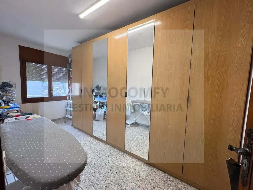 Piso con ascensor en venta en La Bisbal d'Empordà, imagen 6