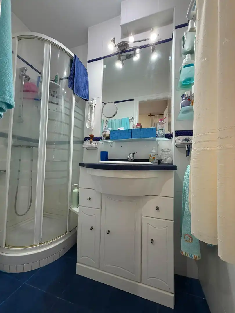 Bany de Apartament en venda en La Manga del Mar Menor amb Aire condicionat, Calefacció i Balcó