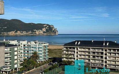 Schlafzimmer von Wohnung zum verkauf in Laredo mit Heizung, Terrasse und Schwimmbad