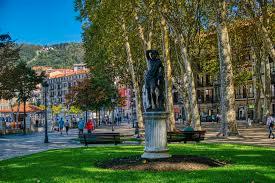 Vista exterior de Dúplex en venda en Bilbao  amb Calefacció, Terrassa i Forn
