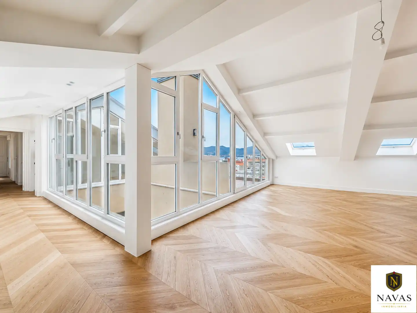 Balcony of Attic for sale in Vigo   with Air Conditioner, Heating and Parquet flooring