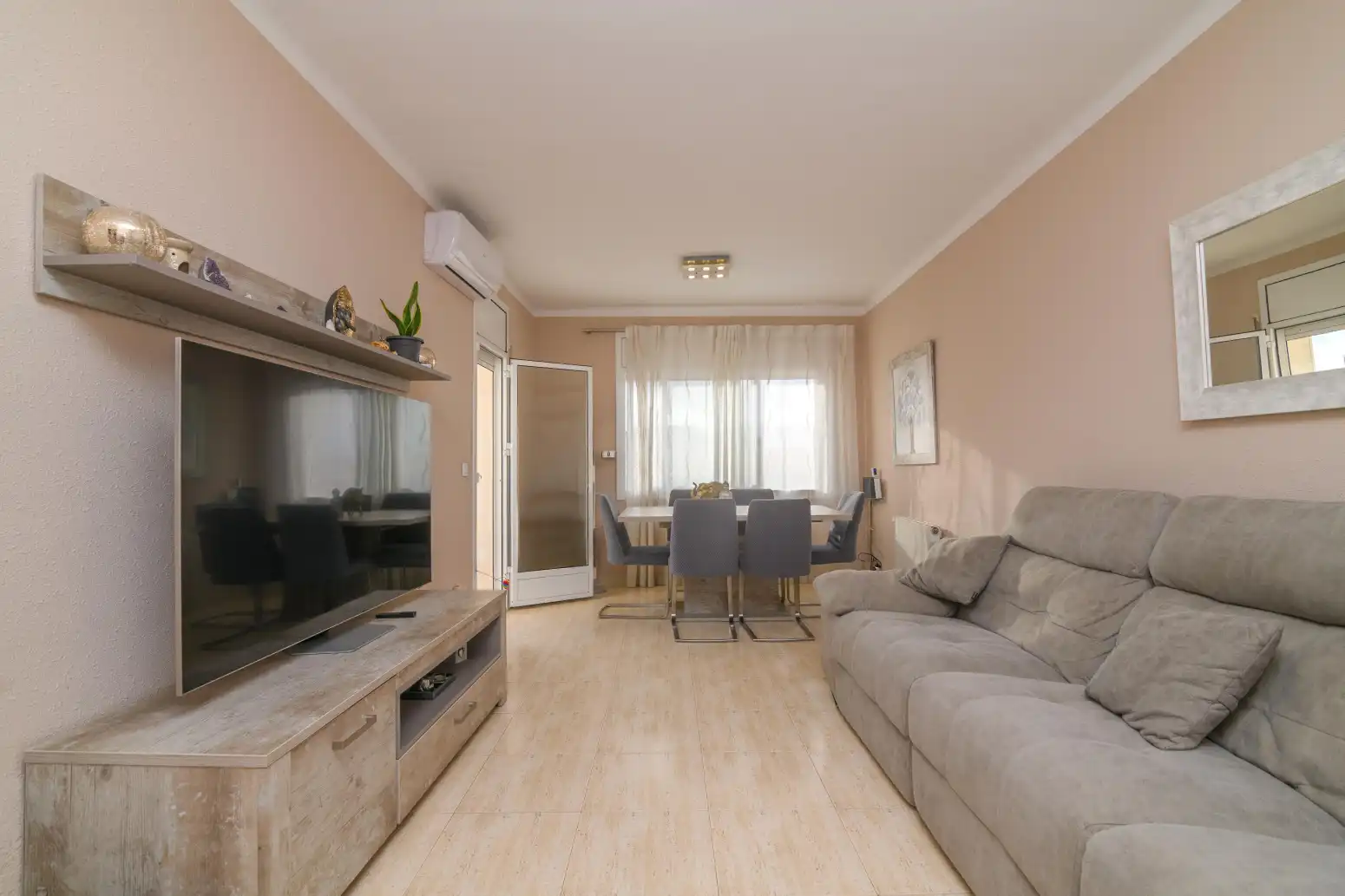Living room of Attic for sale in La Gavarra