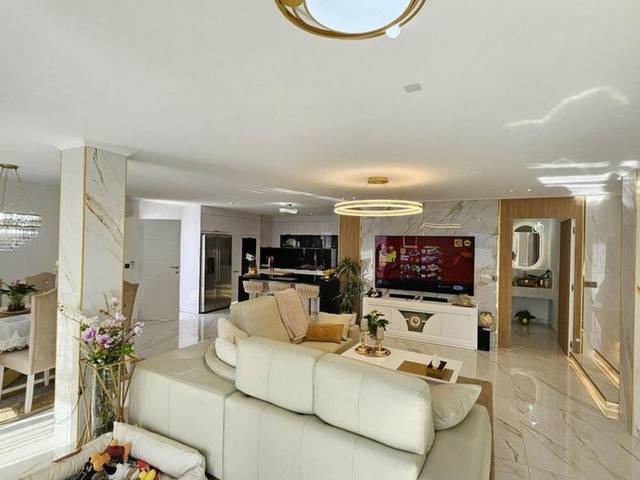 Casa-chalet en Alquiler en Las Lomas