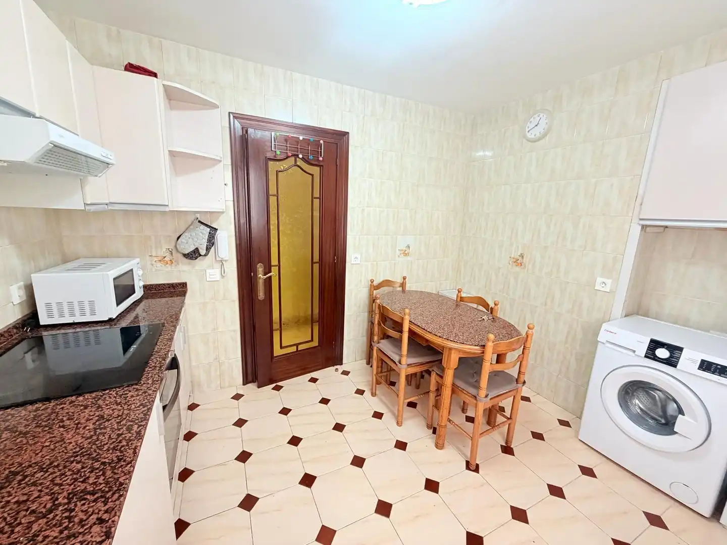 Kitchen of Flat for sale in Oviedo   with Balcony