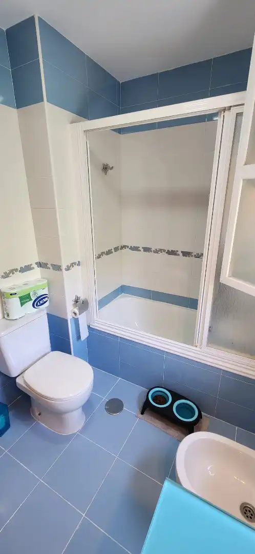 Baño de Piso en venta en Sevilla con Aire acondicionado, Terraza y Trastero