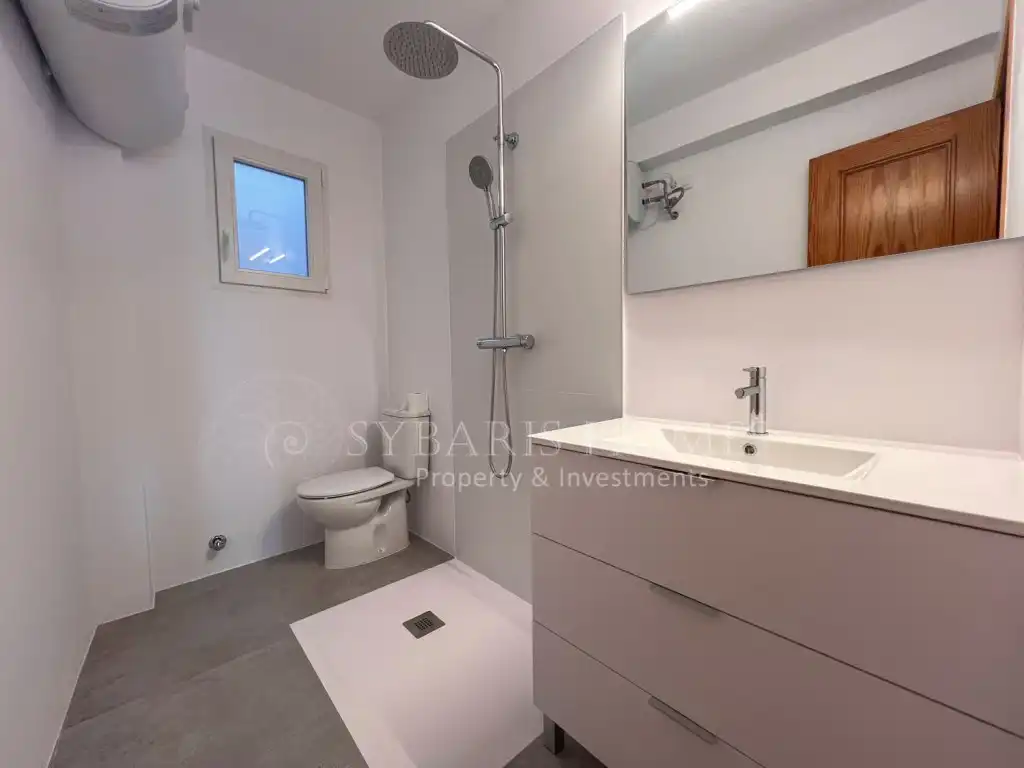 Bathroom of Apartments for rent in Dénia  with Balcony