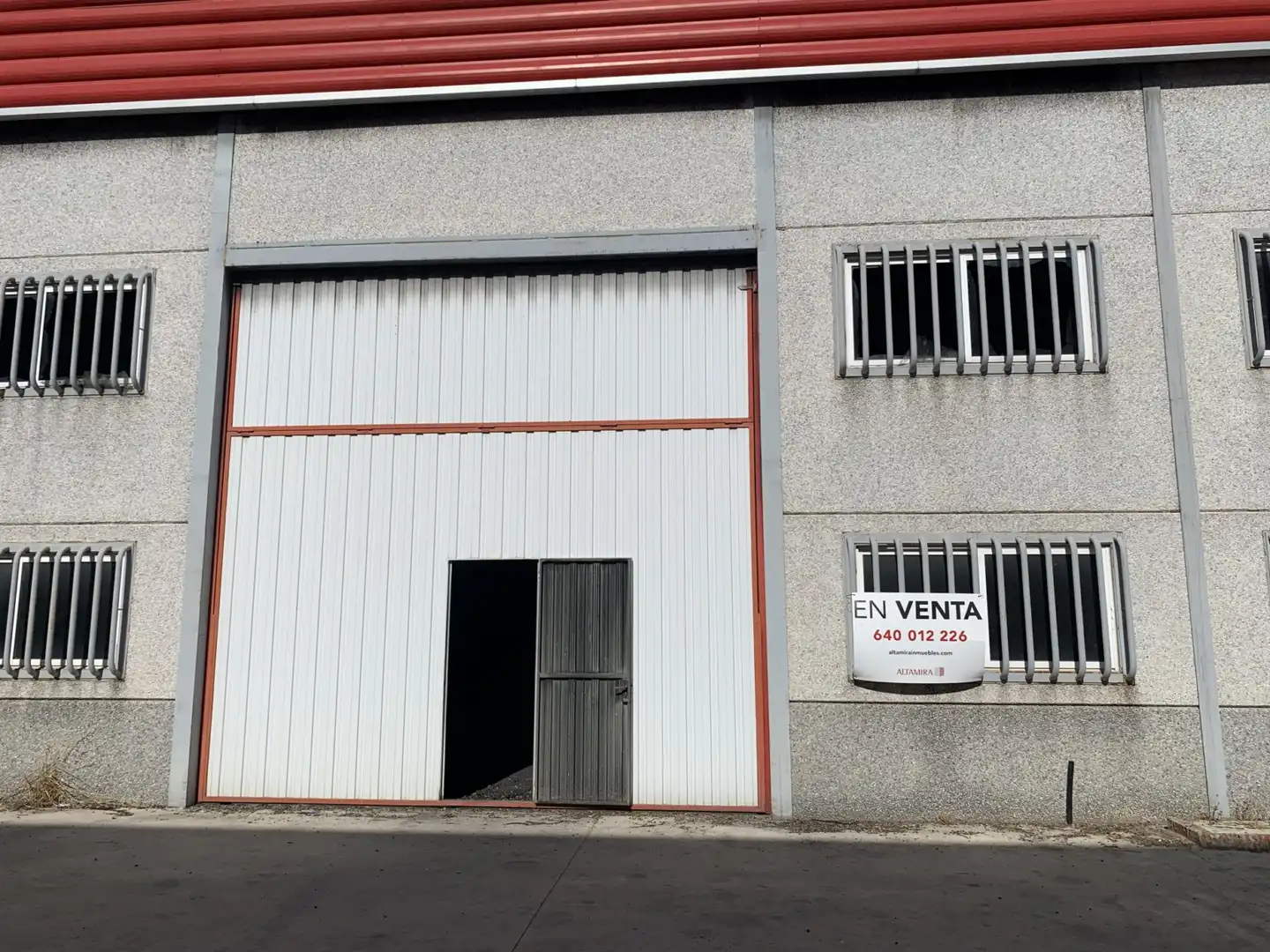 Vista exterior de Nave industrial en venta en Mancha Real