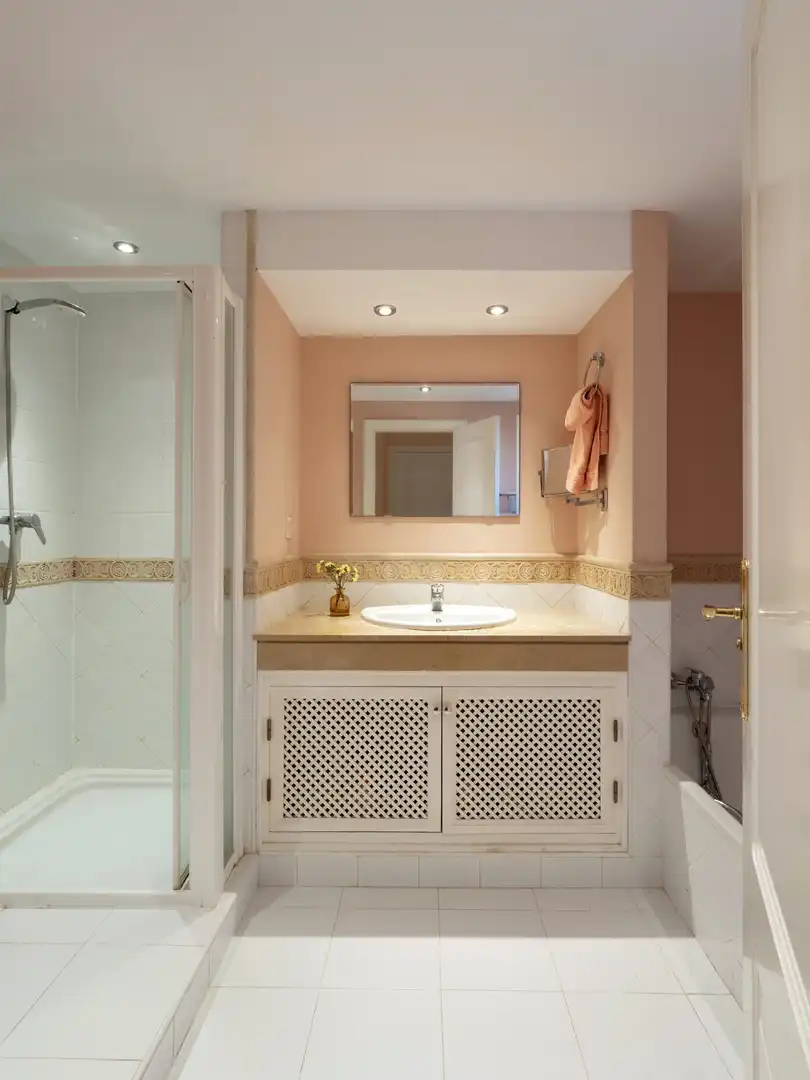 Baño de Apartamento en venta en Calvià con Aire acondicionado, Terraza y Trastero