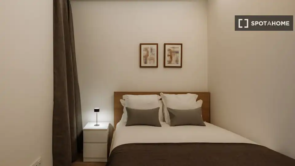Habitación de Piso de alquiler en Barcelona con Aire acondicionado, Calefacción y Amueblado